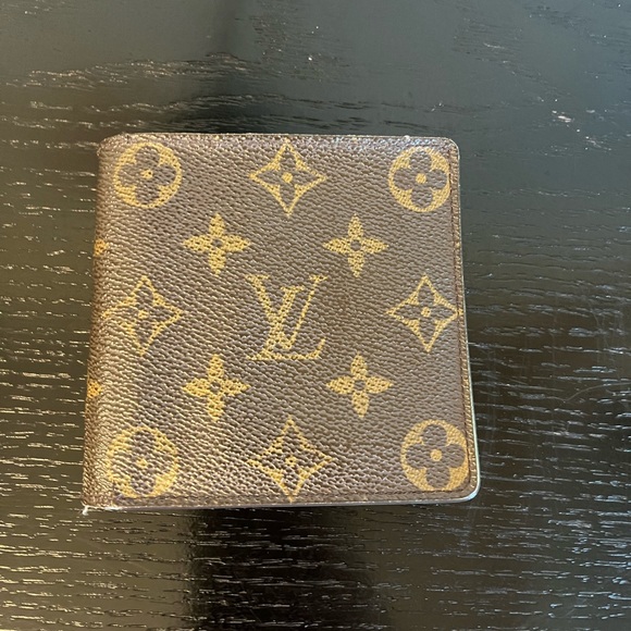 Vintage Men’s Louis Vuitton wallet - Picture 3 of 9